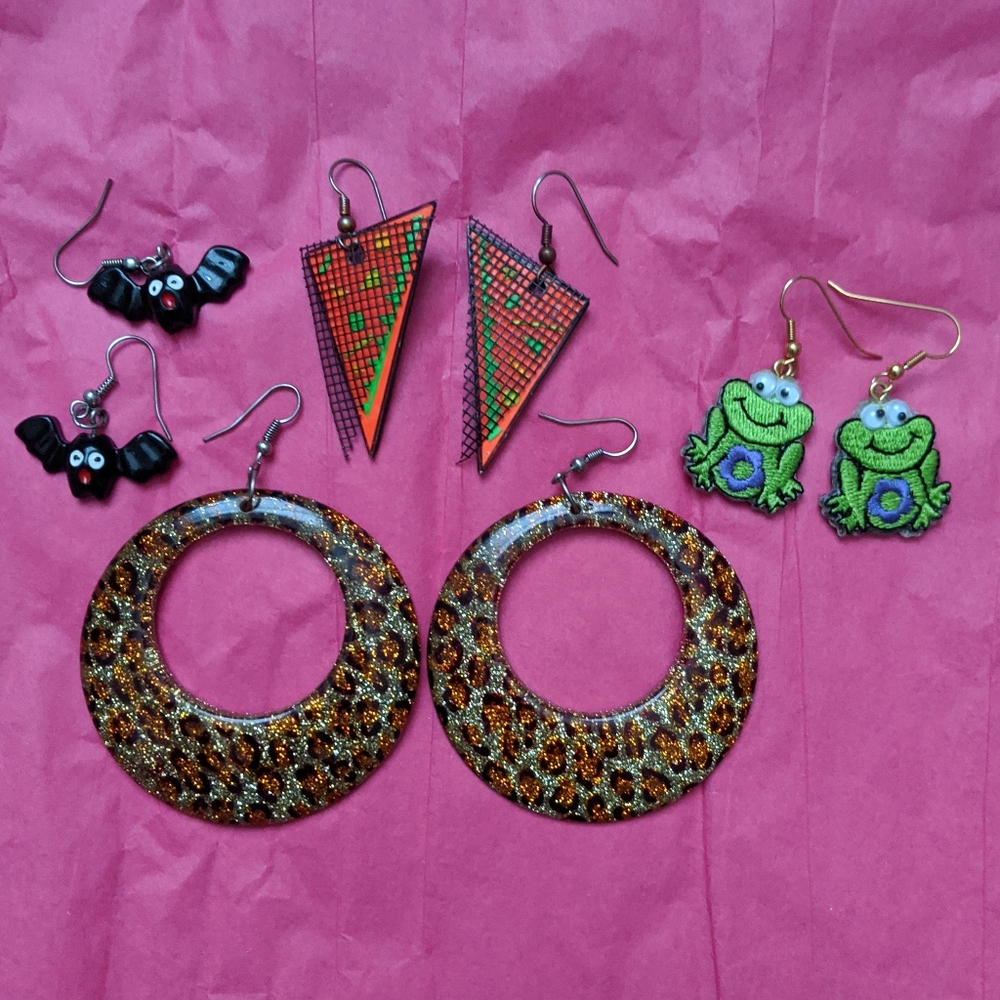 Vintage Earring's Bundle of 4